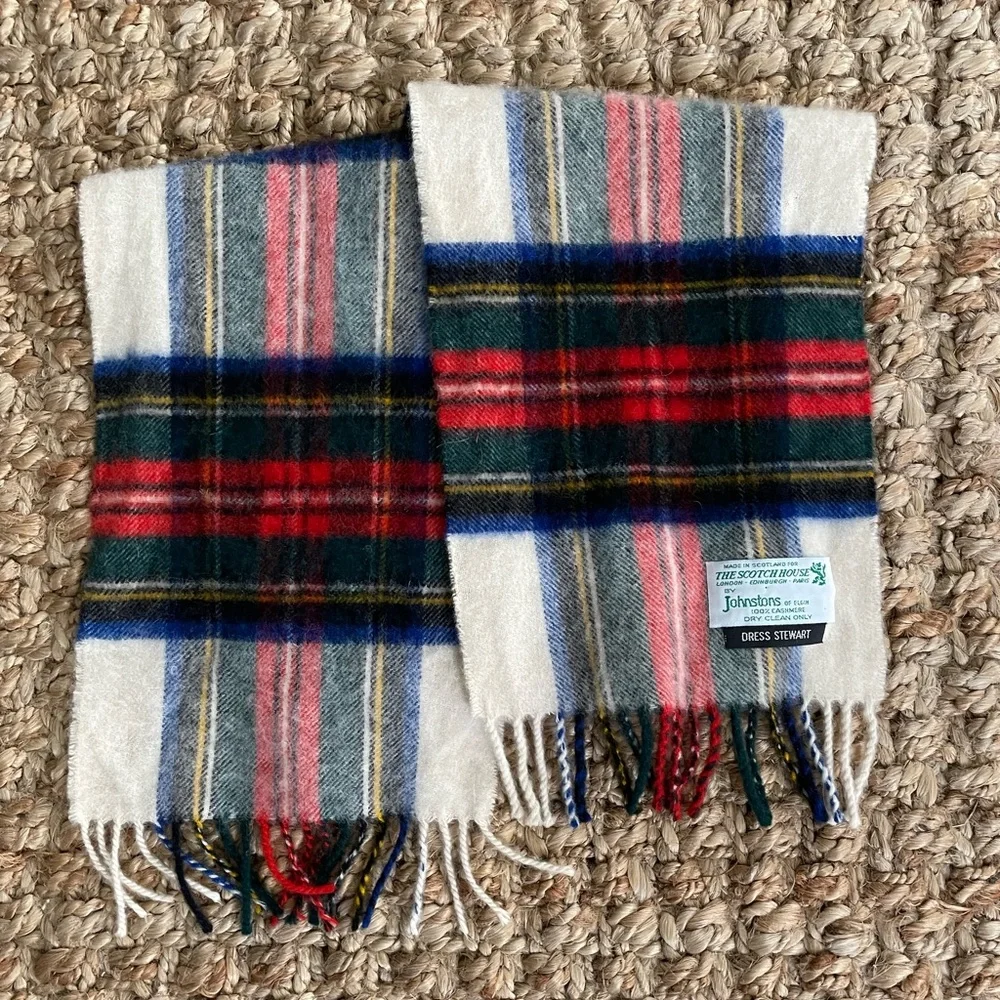 Johnstons of Elgin 100% Cashmere Tartan Stewart Plaid Scarf – The Scotch House